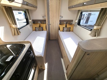 Elddis Evolution 185