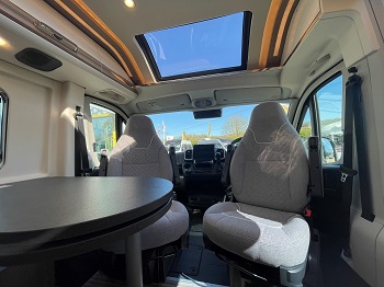 Malibu First Class - Two Rooms 640 LE RB -Skyview GT - Automatic