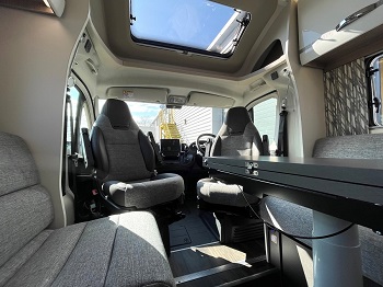 Swift Escape 694  - Automatic