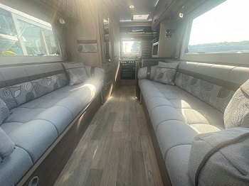 Auto-Sleepers Broadway EK TB LP
