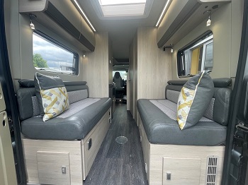 Auto-Trail Tribute T670S - Automatic