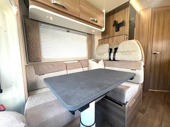 Swift Champagne 604