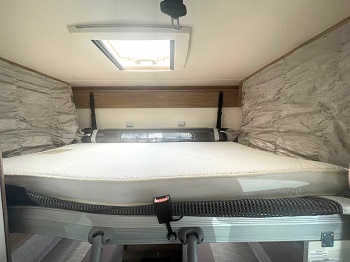 Swift Champagne C404