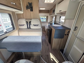 Swift Escape Compact C402
