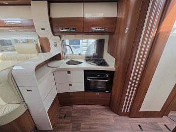 Carthago liner for two 153 - Automatic