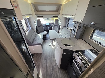 Swift Voyager 584