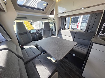 Swift Voyager 564