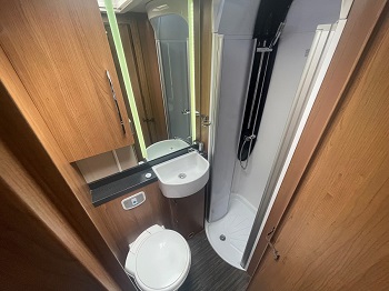 Auto-Trail Navajo