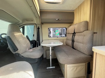 Auto-Trail Tribute 670 - Automatic