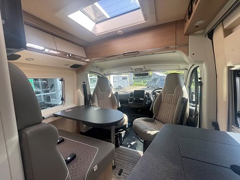 Malibu Van compact 540 DB - Automatic