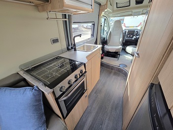Auto-Trail V-Line 635