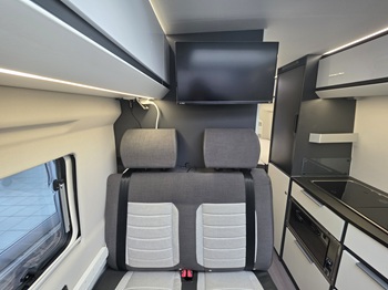 Adria Twin Supreme 600 - Automatic