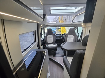 Adria Twin Supreme 600 - Automatic