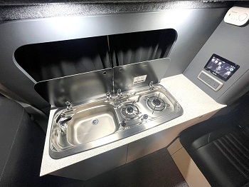 Bespoke Explore VW T7 Commerce Plus - Automatic