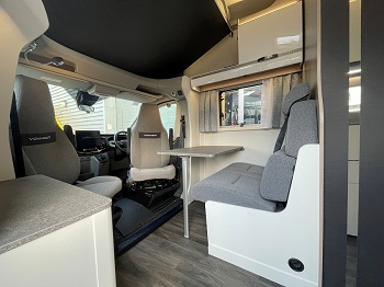 Swift Voyager 494 - Automatic