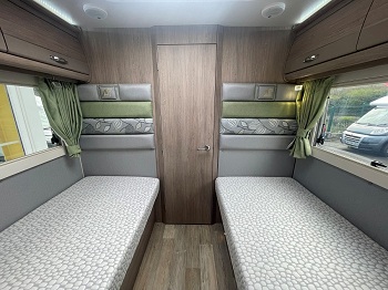 Auto-Sleepers Burford Duo - Automatic