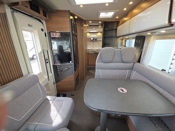 Carthago C2 Tourer I 148 RB QB L - Automatic