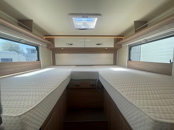 Burstner Delfin T727G