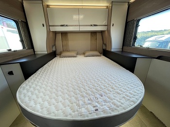 Swift Escape 694