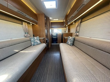 Auto-Trail Frontier Navajo