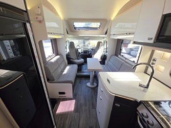 Swift Escape 694