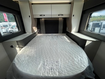 Swift Trekker 594 - Automatic