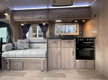 Auto-Sleepers Burford Duo - Automatic