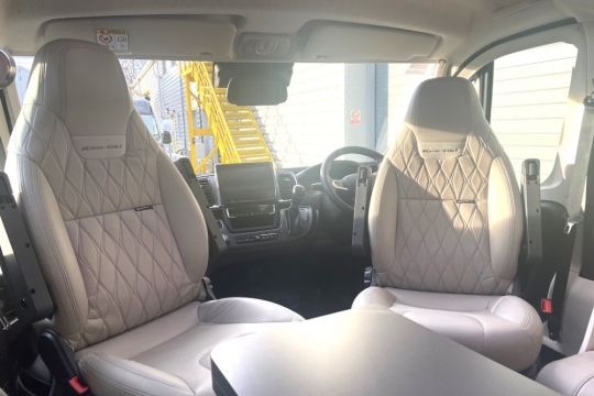 swift-kon-tiki-874-interior-cab.jpg