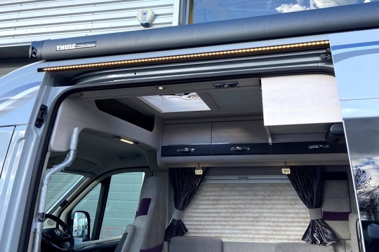 auto-sleepers-fairford-plus-exterior-side-awning-lighting.jpg