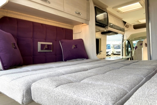 auto-sleepers-fairford-plus-interior-bed.jpg