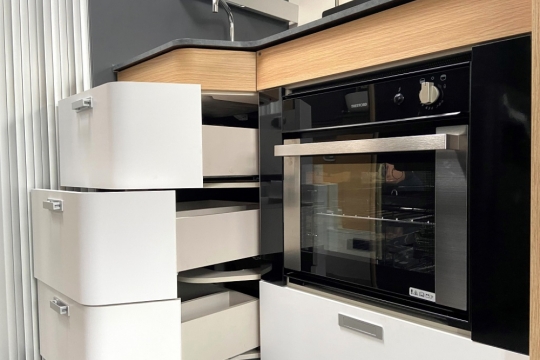 adria-matrix-plus-600-dt-interior-kitchen-storage.jpg
