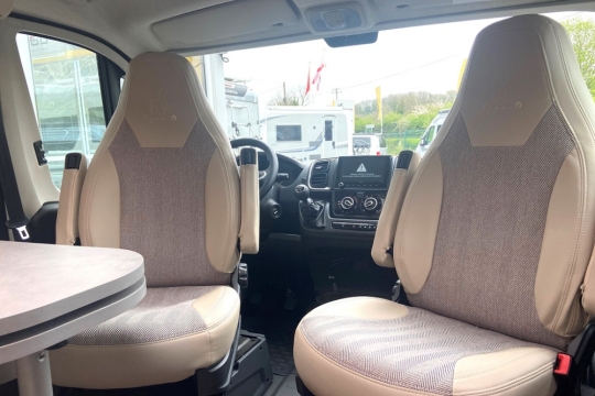 etrvsco-cv-64-sb-interior-cab-seats.jpg