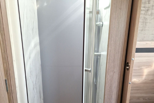swift-kontiki-794-interior-shower.jpg