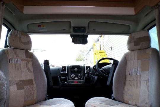 elddis-majestic-175-interior-cab-seats.JPG