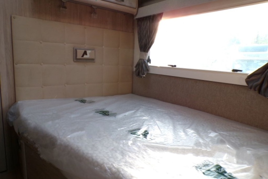 autosleepers-bed-interior-rectangle.jpg