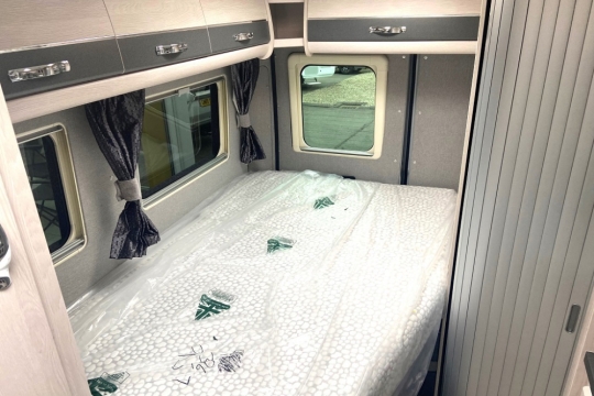 auto-sleepers-kingham-interior-bed-overview.jpg