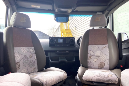 auto-sleepers-burford-duo-interior-cab-seats.jpg