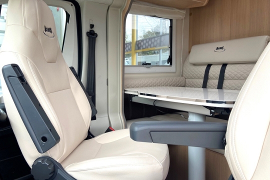 mclouis-fusion-330-interior-cab-seating.jpg