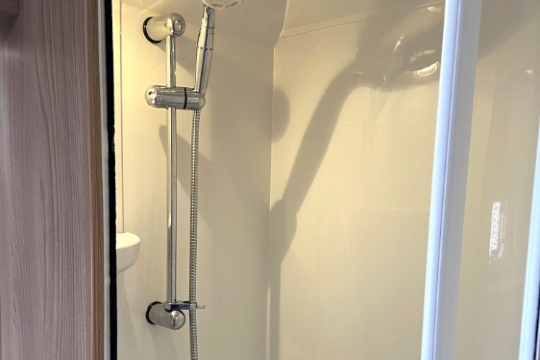 swift-bolero-714-sb-interior-shower-portrait.jpg