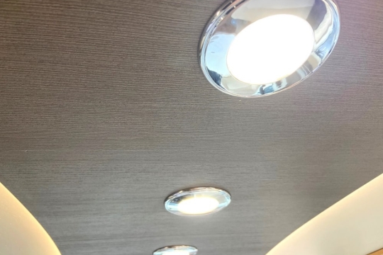 mclouis-fusion-367-interior-lights-closeup.jpg