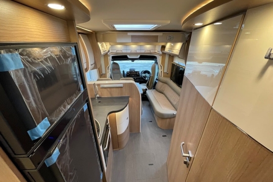 carthago-c1-tourer-interior-back-to-front.jpg