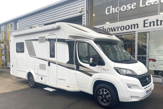 knaus-sunti-700-exterior-front-side.jpg