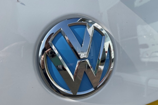 vw-camperking-le-mans-exterior-badge.jpg