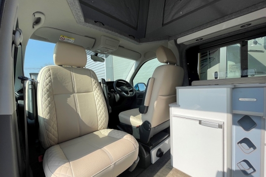 vw-camperking-le-mans-interior-cab.jpg