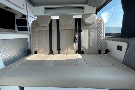 vw-camperking-le-mans-interior-rear-seats.jpg