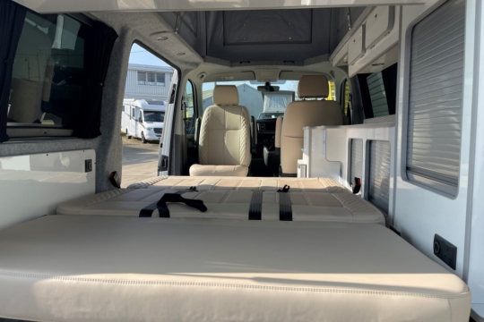 vw-camperking-le-mans-interior-bed-down.jpg