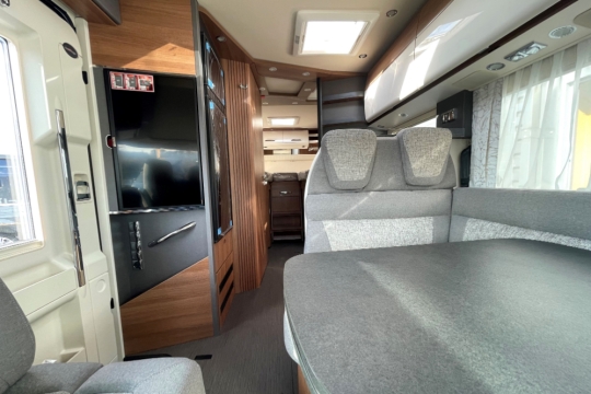 carthago-c2-tourer-i-147-rb-le-interior-to-rear.jpg
