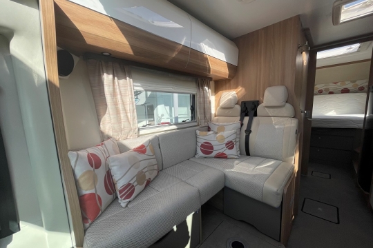bailey-approach-autograph-79-4-interior-side-lounge.jpg
