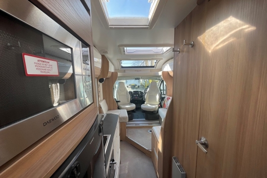 bailey-approach-autograph-79-4-interior-to-front.jpg