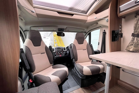 bessacarr-hi-style-494-interior-cab.jpg